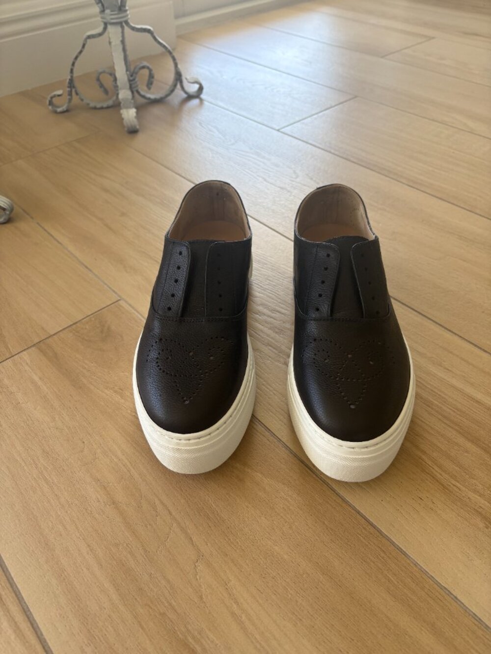 New Fratelli Rosseti Women's Leather Hobo Sport Sneaker (without box)